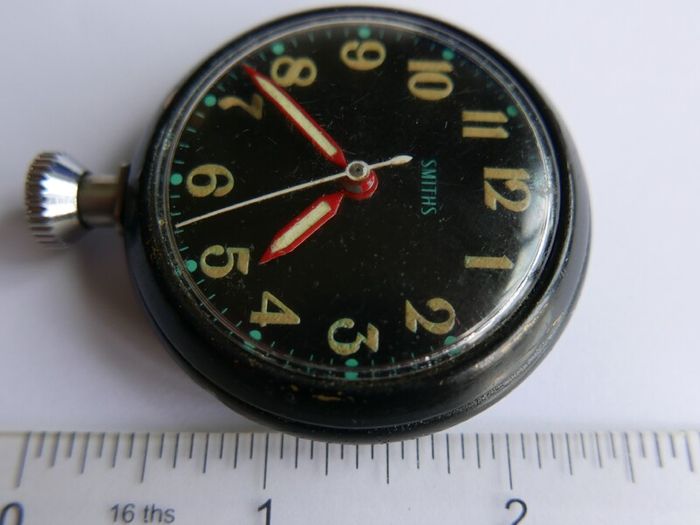 Vintage Hand Wind Smiths Motor Car Watch Clock (in working order)
