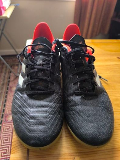 indoor football boots
