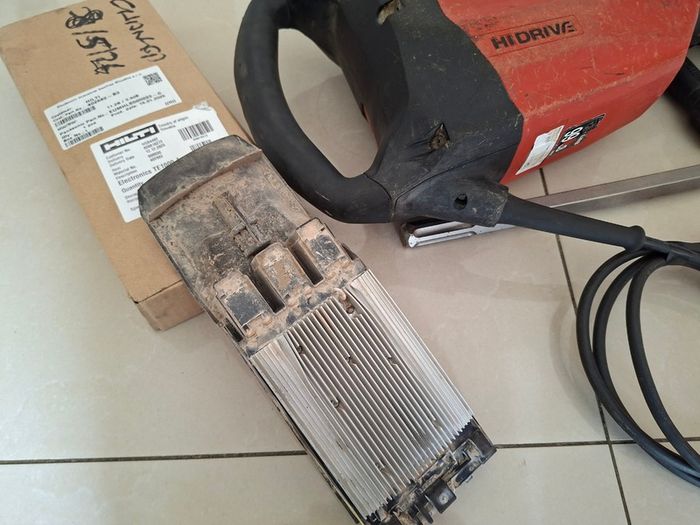 Hilti TE 1000-Avr Hi Drive Breaker 110v