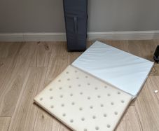 travel cot