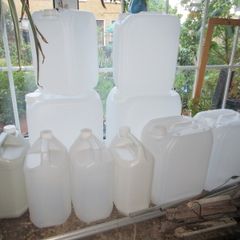 Clean, Empty Containers