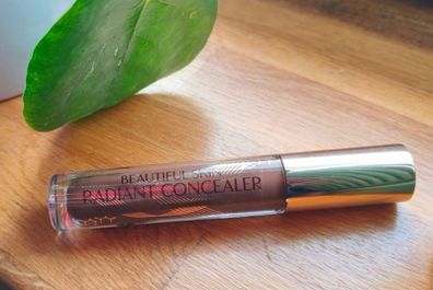 Charlotte Tilbury Charlotte Tilbury Beautiful Skin Radiant Concealer Deep 17.75