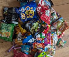 FREE confectionery bag (crisps & sweeties)