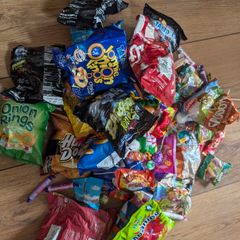 FREE confectionery bag (crisps & sweeties)