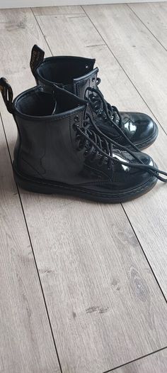 Dr Martens black Girl boots UK 1.5