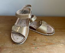 Girls Sparkly Gold Sandals