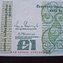 The Central Bank of Ireland. B Series One Pound (1989) Image 2