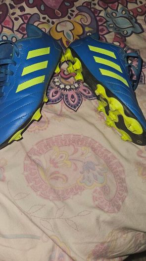 Adidas size 5.5 football boots
