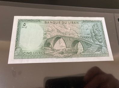Lebanon banknote