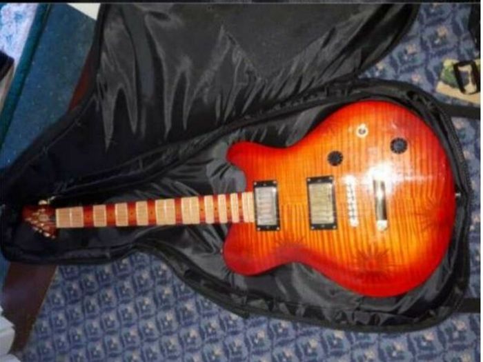 2006 Indie Star Custom electric  guitar w/ case