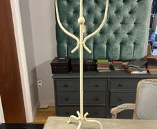 Candle holder