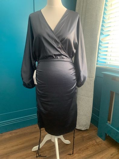 Bubbleroom satin midi dress. Size 10