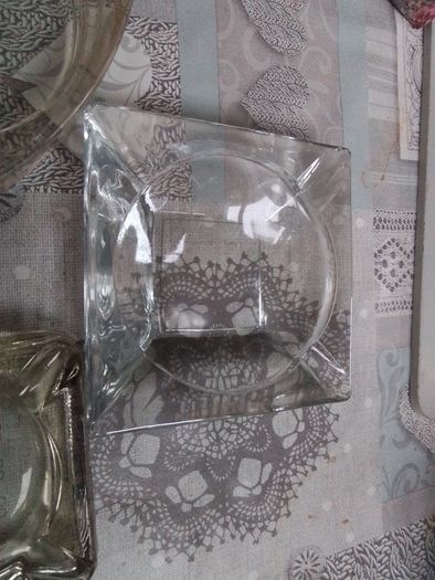 Three VTG Glass Ashtrays