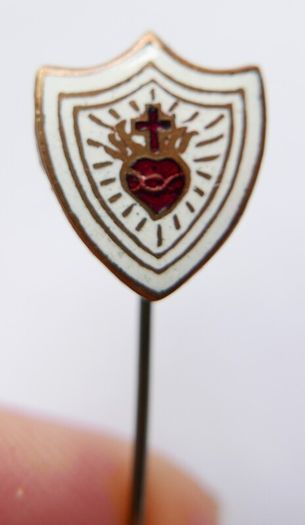 Vintage Irish Sacred Heart Collectable Enamel Stick Pin