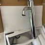 sink and tap Image 5