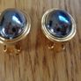 Vintage Clip On Earrings x 5 for Sale Image 4