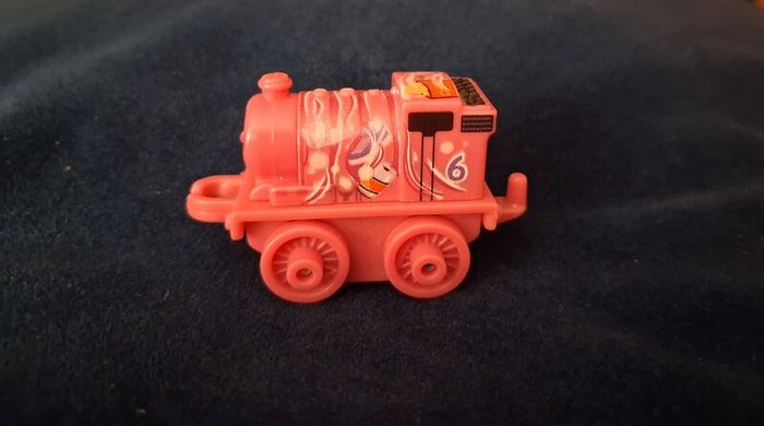 x9 Bundle - Mattel Miniature Thomas The Tank Engine & Friends