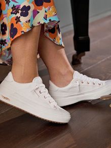 Standard Skechers White Canvas Standard Fit Arcade Womens Trainers