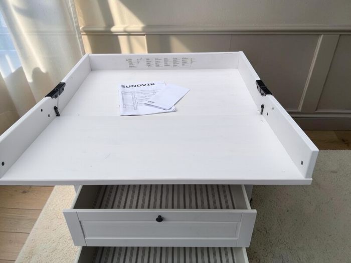 Beautiful IKEA SUNDVIK Changing Table and Chest of Drawers. Excellent Condition