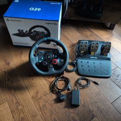 Logitech G29 Driving Force Racing Wheel & Pedals (PS5 / PS4 / PC)