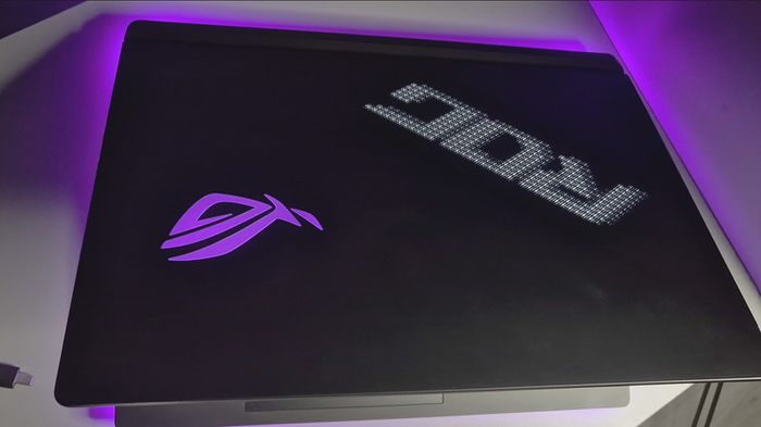 Asus ROG Strix Scar 18 RTX 5080 Ultra 9 275hx