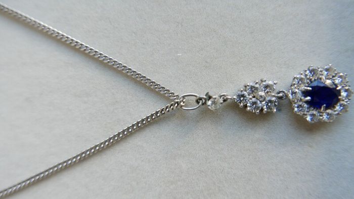 Vintage Circa 1990s 18k white Gold 750 Natural Diamonds and Sapphire Decorated Necklace L 13,5" - 10,80g