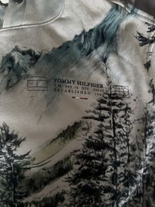 Tommy Hilfiger