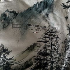 Tommy Hilfiger