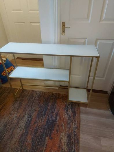 lovely white glass table for sale  100x80x 30