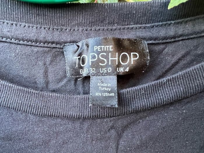 Topshop T-shirt size UK4, EU32 - long (bad habits)