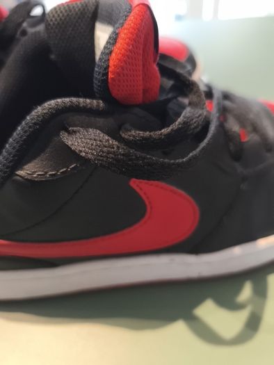 NIKE Trainers like new. Size 6