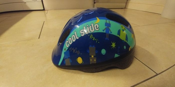 kids helmet S and set of protectors ASAP
