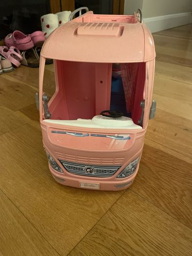 Barbie bus