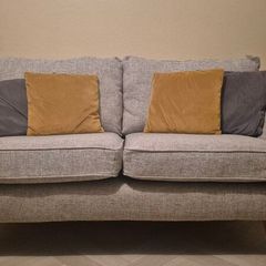 2 seater Couch