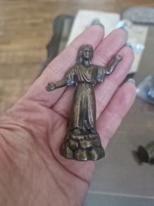 brass figures