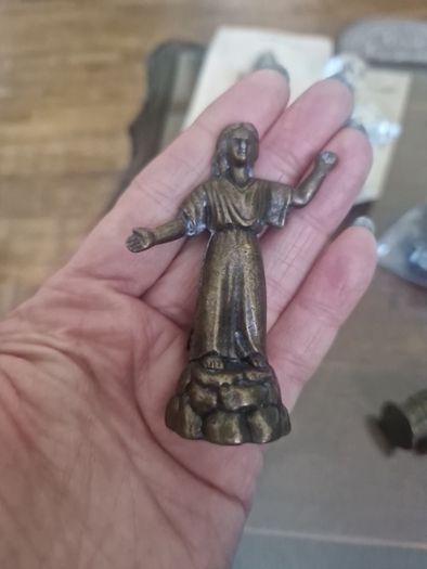 brass figures