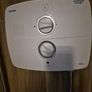 electric shower Image 3