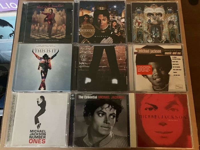 a Michael Jackson album pick    CD
