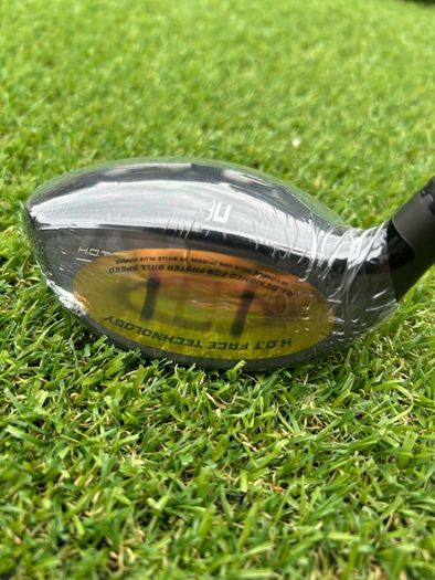Full set of ladies golf clubs