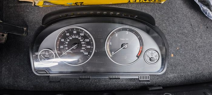 BMW f10 Speed Cluster