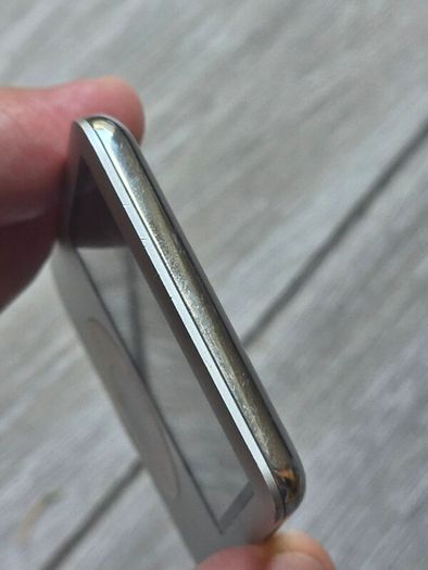 iPod Nano 3rd Gen 4gb (Free Post)