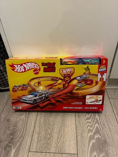 Hot Wheels track