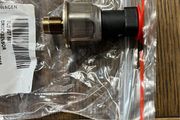 VW Volkswagen OEM Touareg-brake Pressure Metering Proportioning Valve 7L0907597