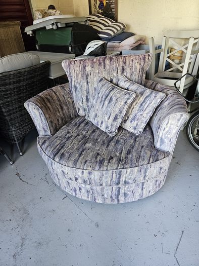 Swivel Loveseat - Frank McGowan