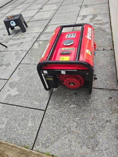 Universal Power UP8500W Petrol Generator