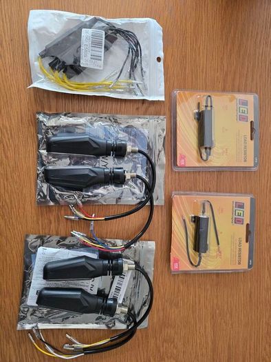 Motorcycle flowing LED indicators & DRL lights