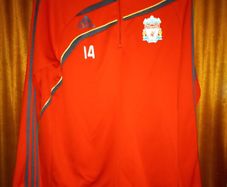 LFC training top