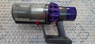 dyson v10