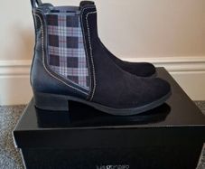 Luis Gonzalo chelsea boots