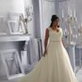 New Wedding Dress UK26 plus size Image 2